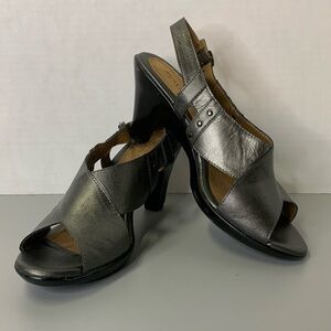 George Strappy heeled Silver Pewter Color Sandal Size 8.5